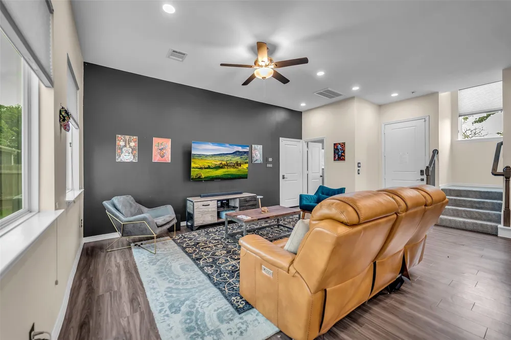 6708 Arapahoe St, Houston, TX 77020