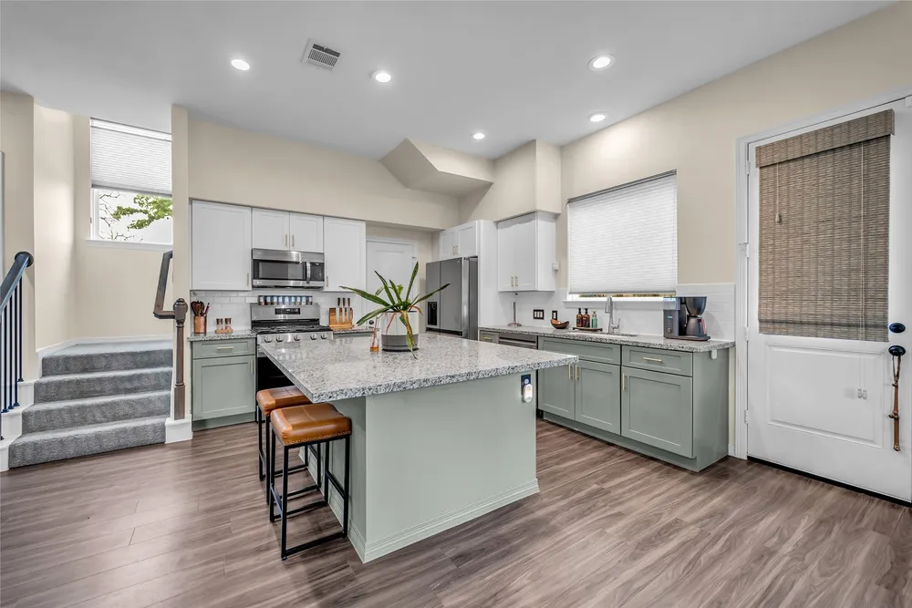 6708 Arapahoe St, Houston, TX 77020