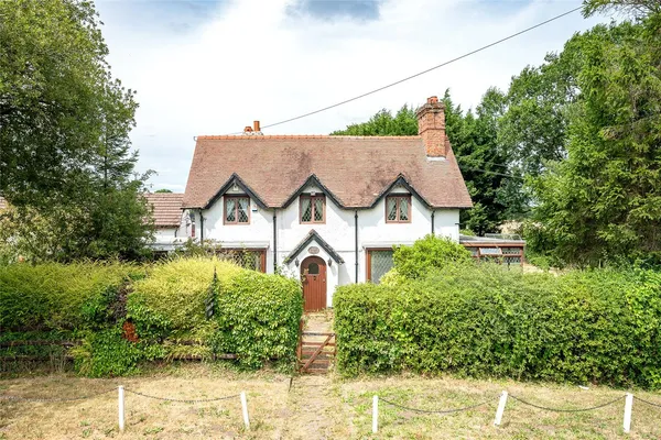Capenhurst Lane, Capenhurst, CH1 photo 2