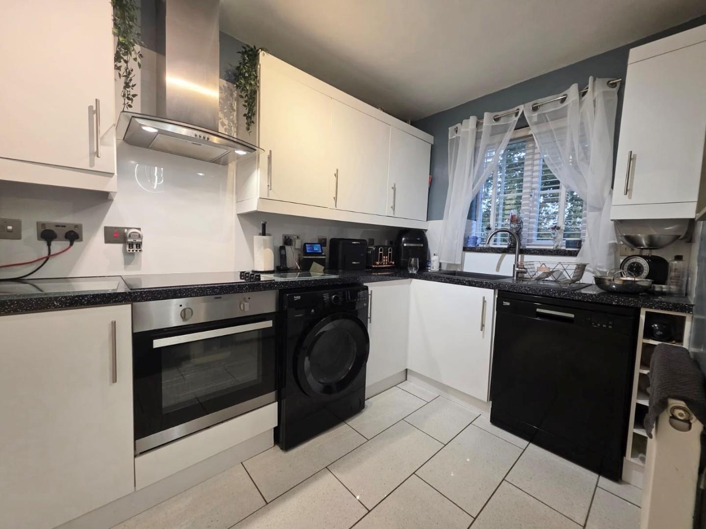 Ladymead Close, West Hunsbury, Northampton Image 2