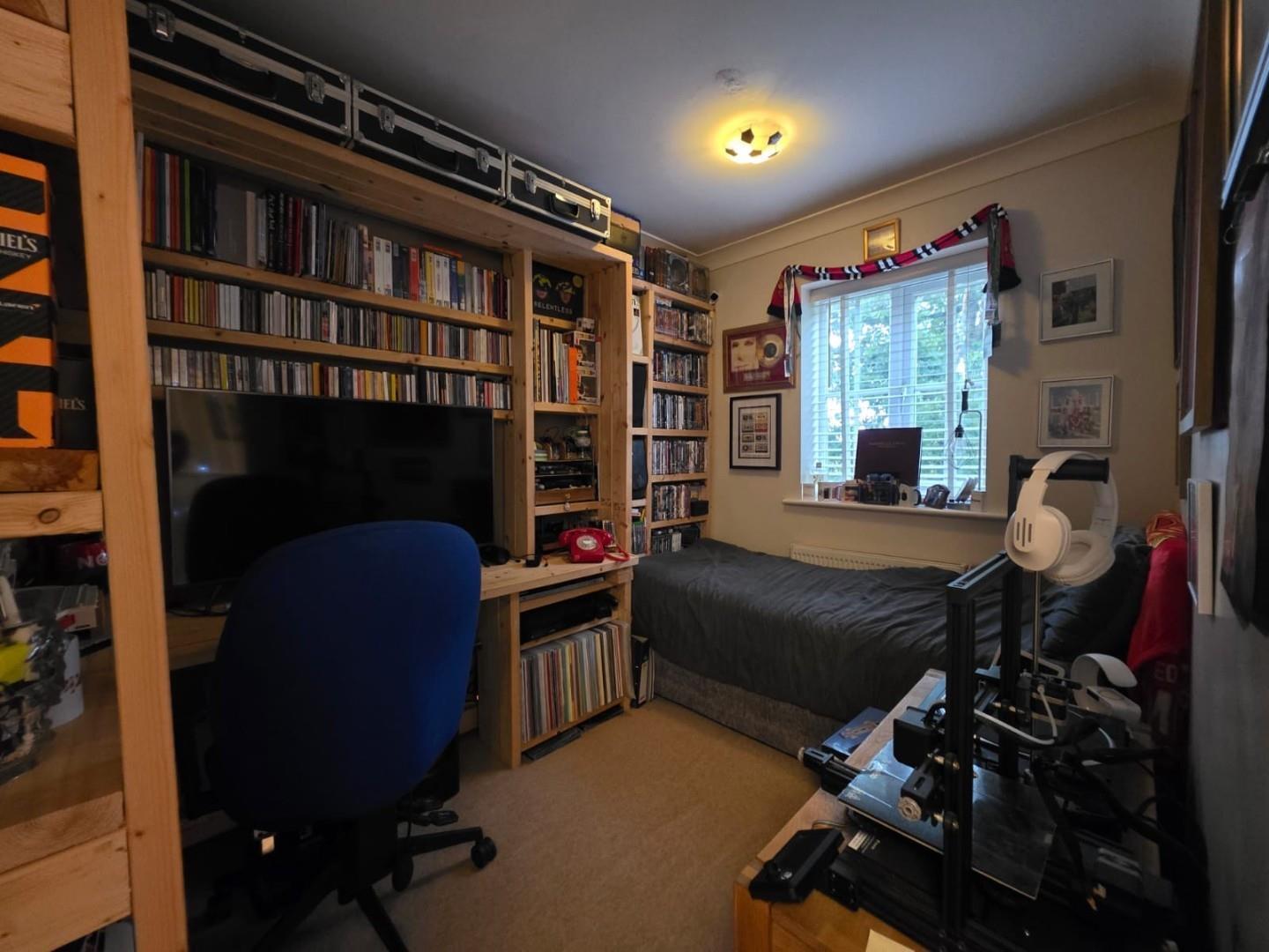 Ladymead Close, West Hunsbury, Northampton Image 12