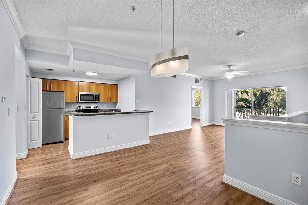 5880 W Sample Rd, Coral Springs, FL 33067