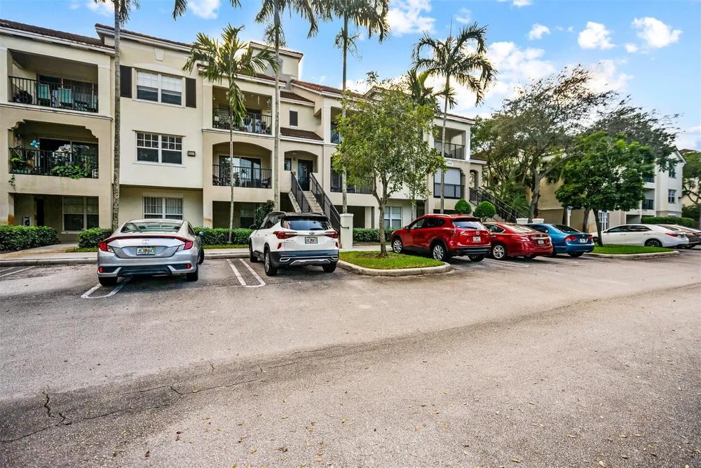 5880 W Sample Rd, Coral Springs, FL 33067