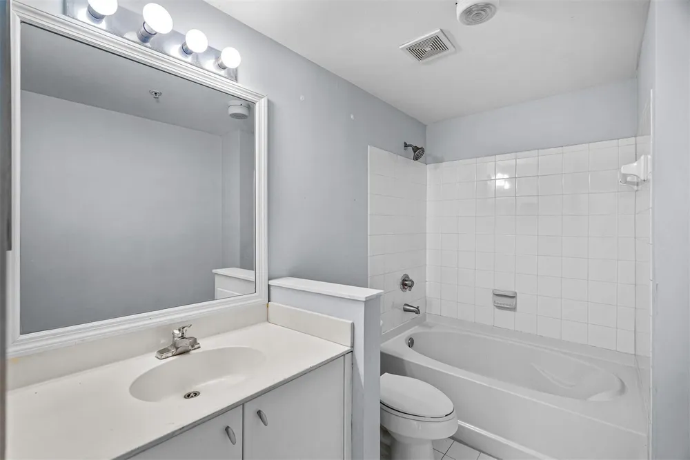 5880 W Sample Rd, Coral Springs, FL 33067