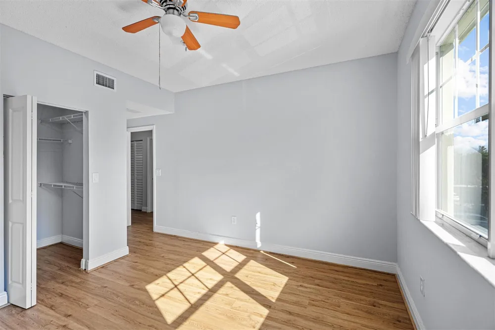 5880 W Sample Rd, Coral Springs, FL 33067