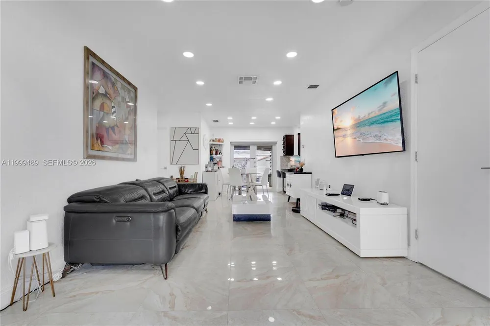 4310 SW 7th St, Miami, FL 33134