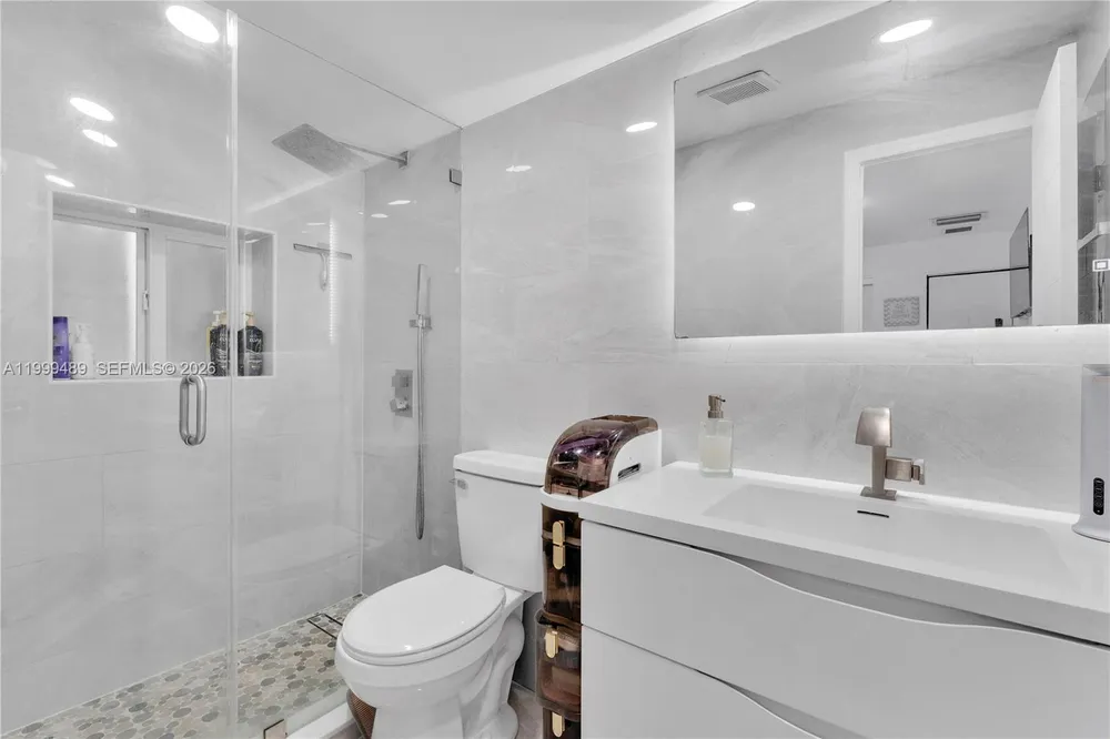 4310 SW 7th St, Miami, FL 33134