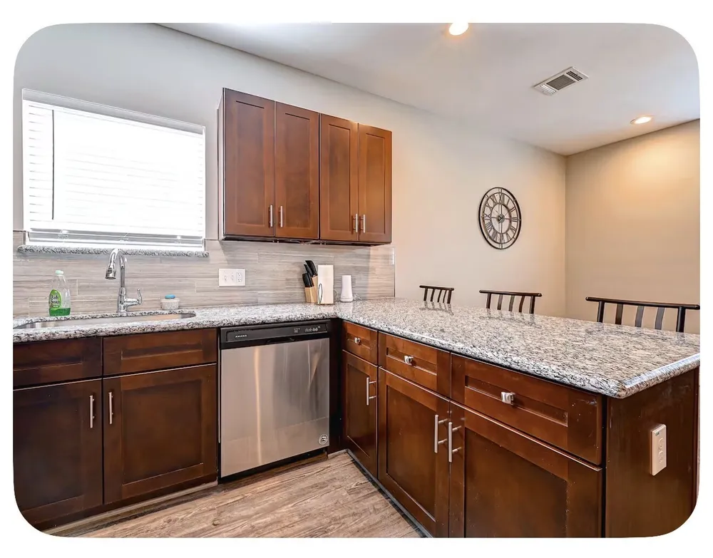 3241 Dixie Dr, Houston, TX 77021