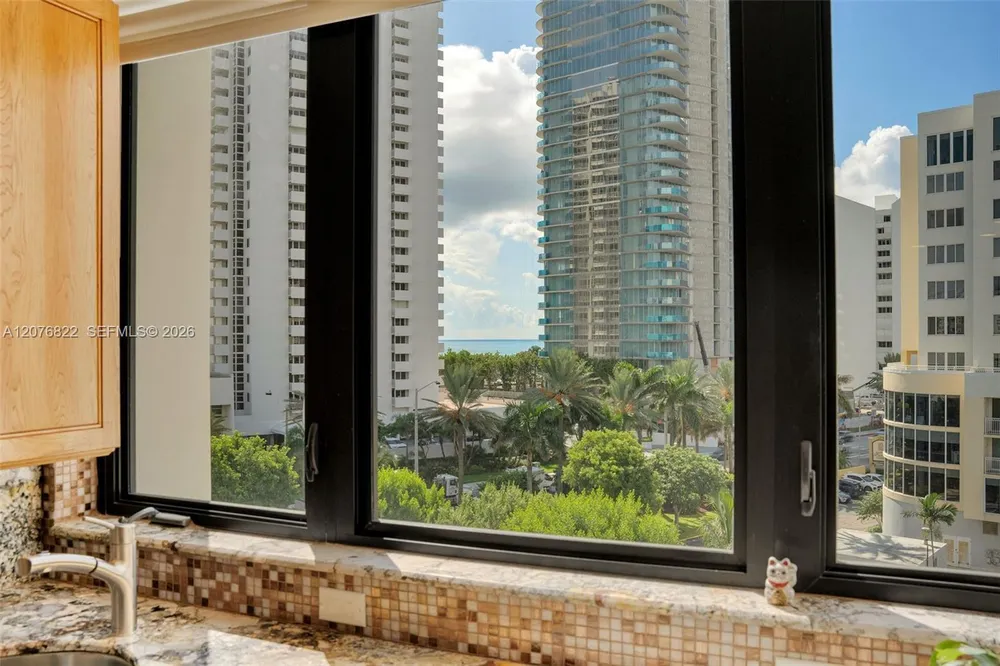 1361 S Ocean Blvd, Pompano Beach, FL 33062