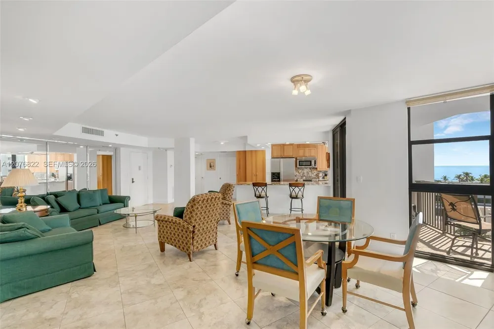 1361 S Ocean Blvd, Pompano Beach, FL 33062