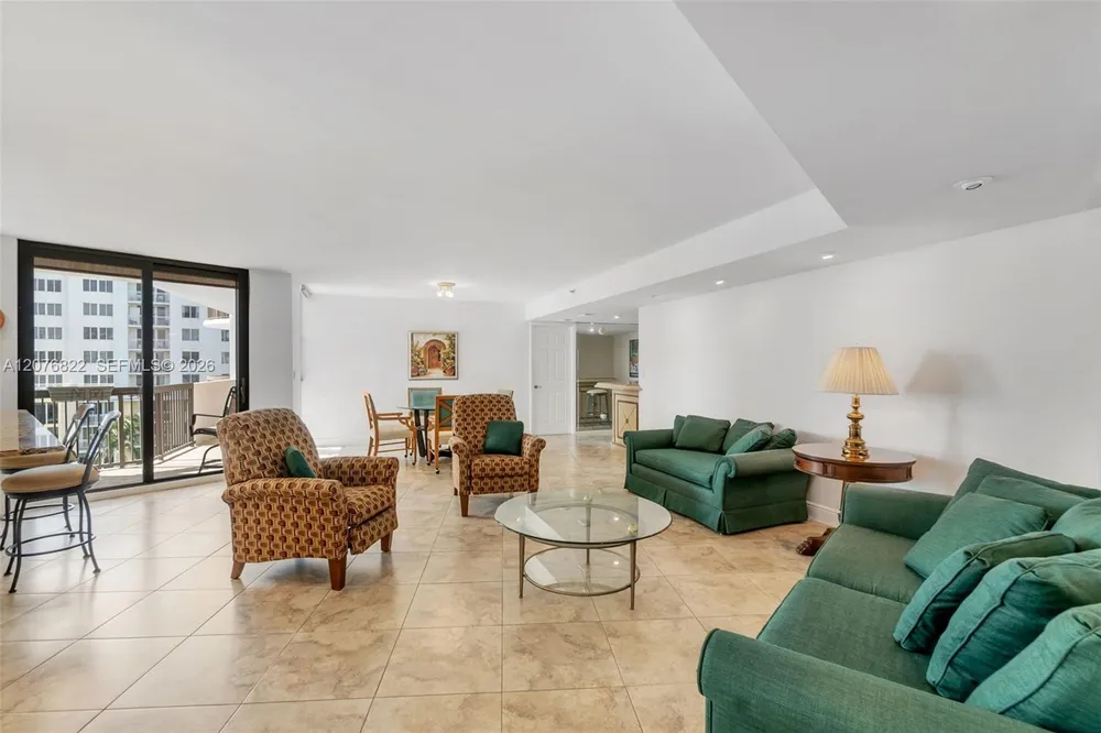 1361 S Ocean Blvd, Pompano Beach, FL 33062
