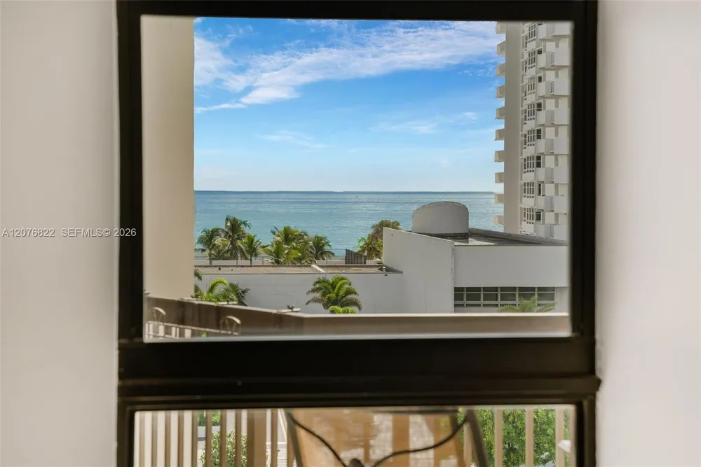 1361 S Ocean Blvd, Pompano Beach, FL 33062