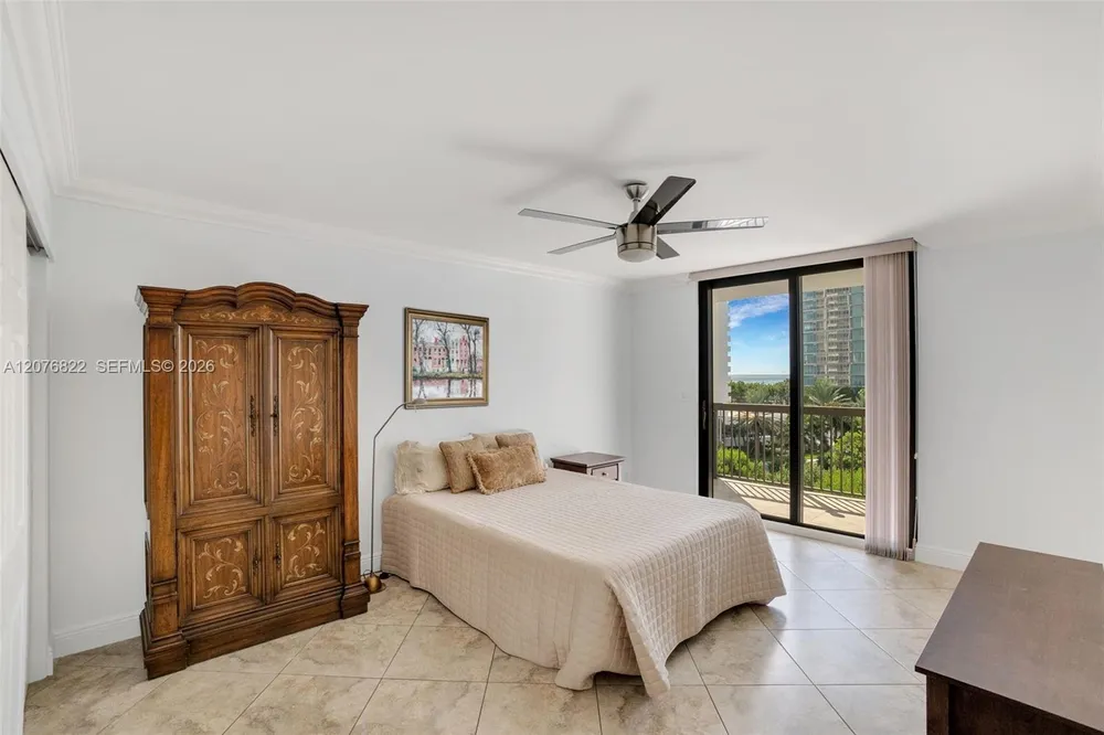 1361 S Ocean Blvd, Pompano Beach, FL 33062