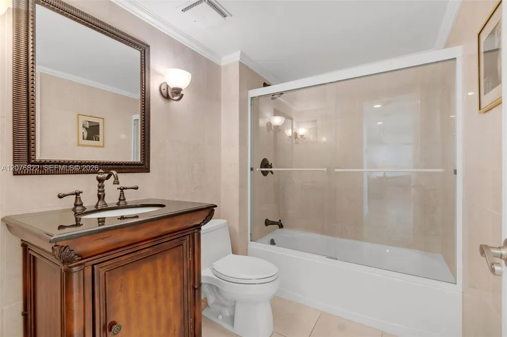 1361 S Ocean Blvd, Pompano Beach, FL 33062