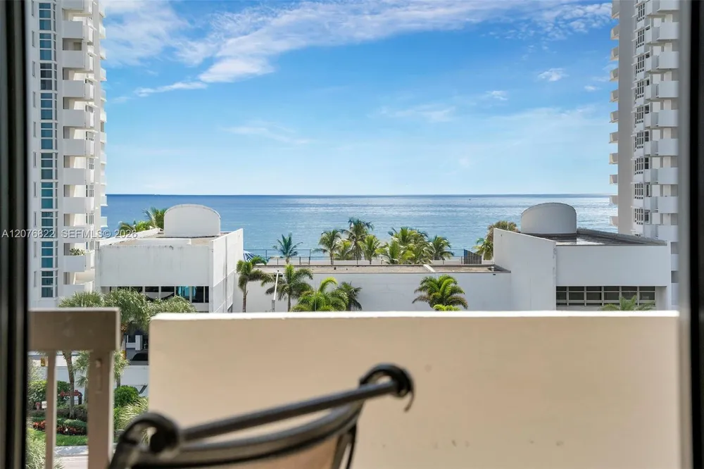 1361 S Ocean Blvd, Pompano Beach, FL 33062