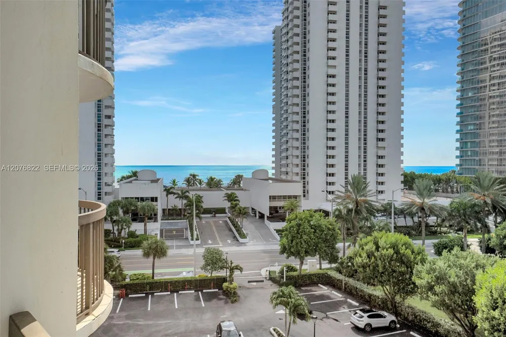 1361 S Ocean Blvd, Pompano Beach, FL 33062