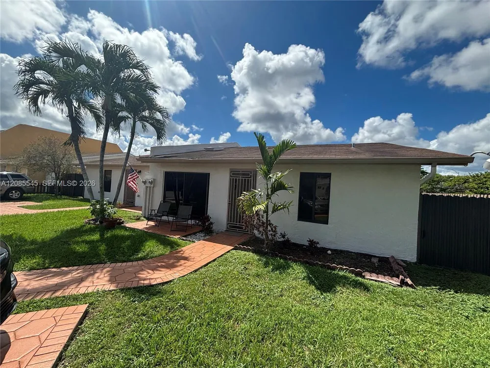 2426 SW 109th Ct, Miami, FL 33165