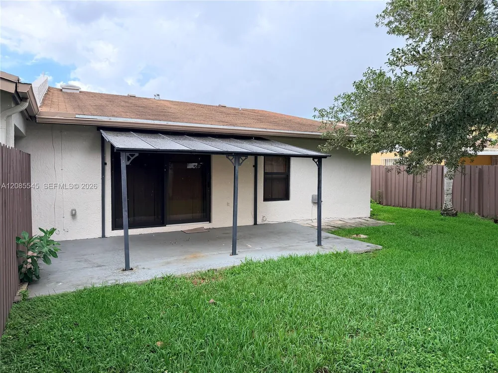 2426 SW 109th Ct, Miami, FL 33165
