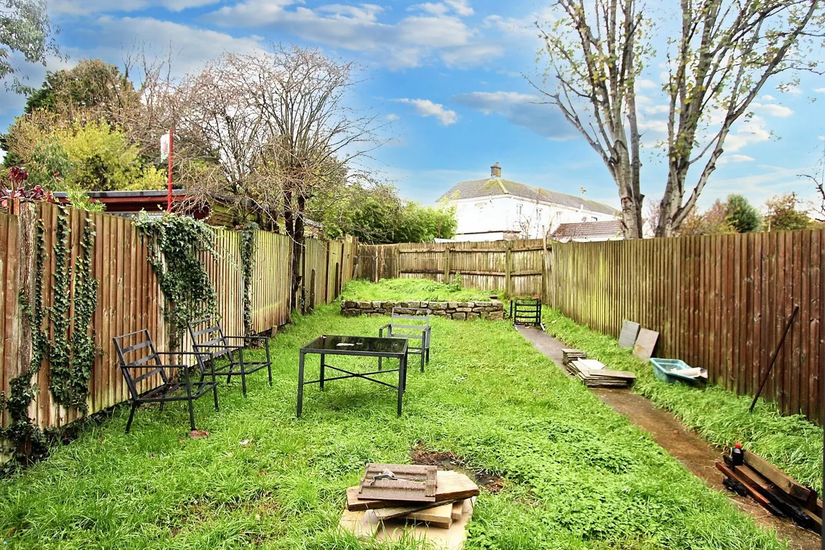 Fitzhamon Avenue, Llantwit Major, CF61