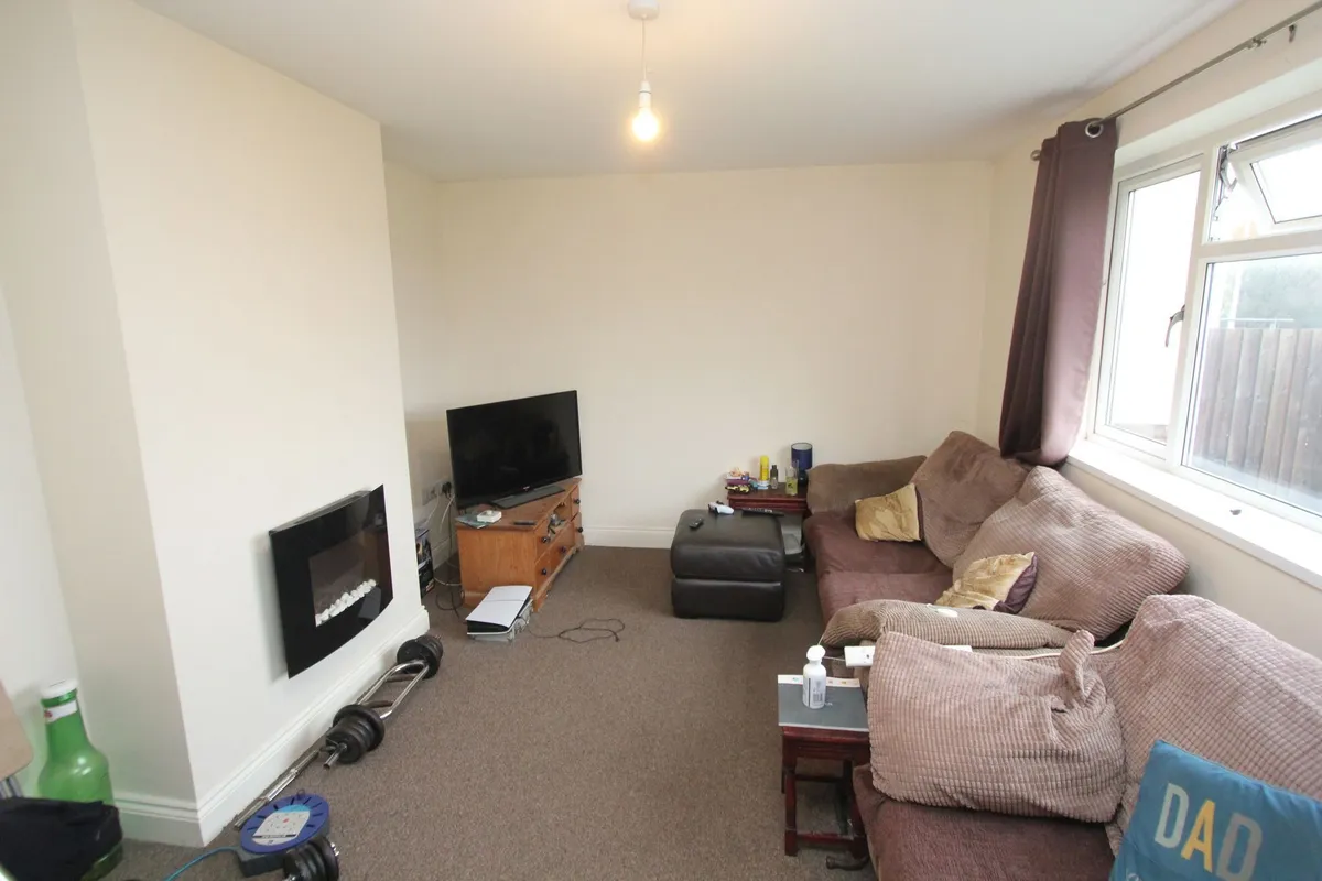 Fitzhamon Avenue, Llantwit Major, CF61