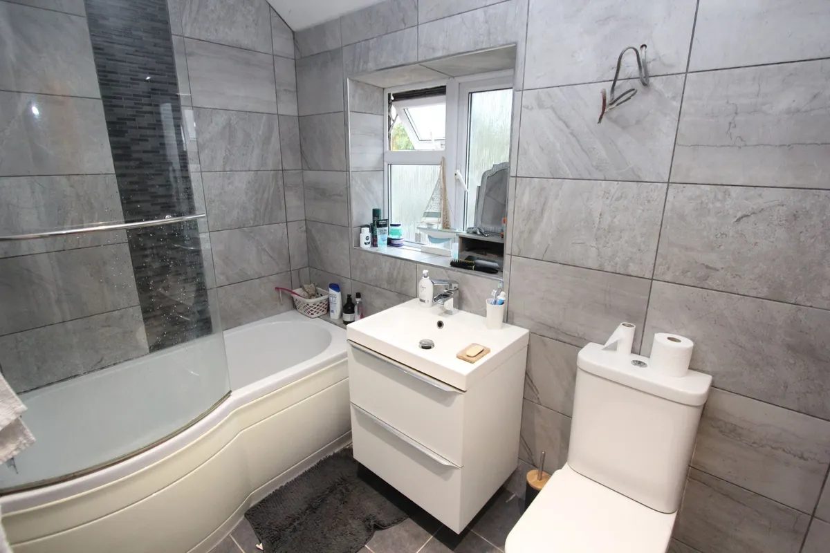 Fitzhamon Avenue, Llantwit Major, CF61