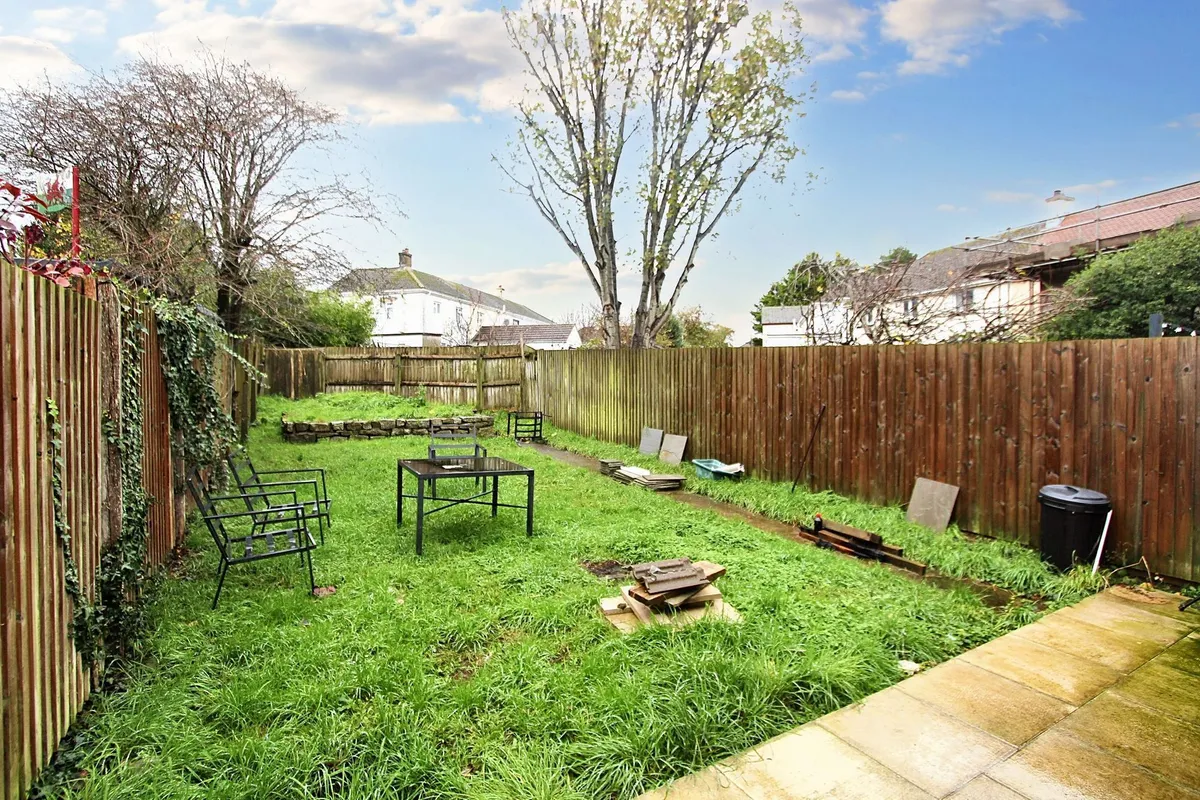Fitzhamon Avenue, Llantwit Major, CF61