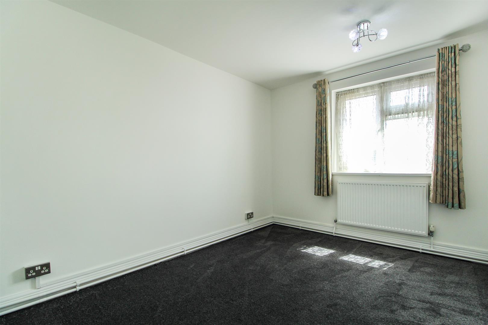 Priory Road, Burnham Image 5
