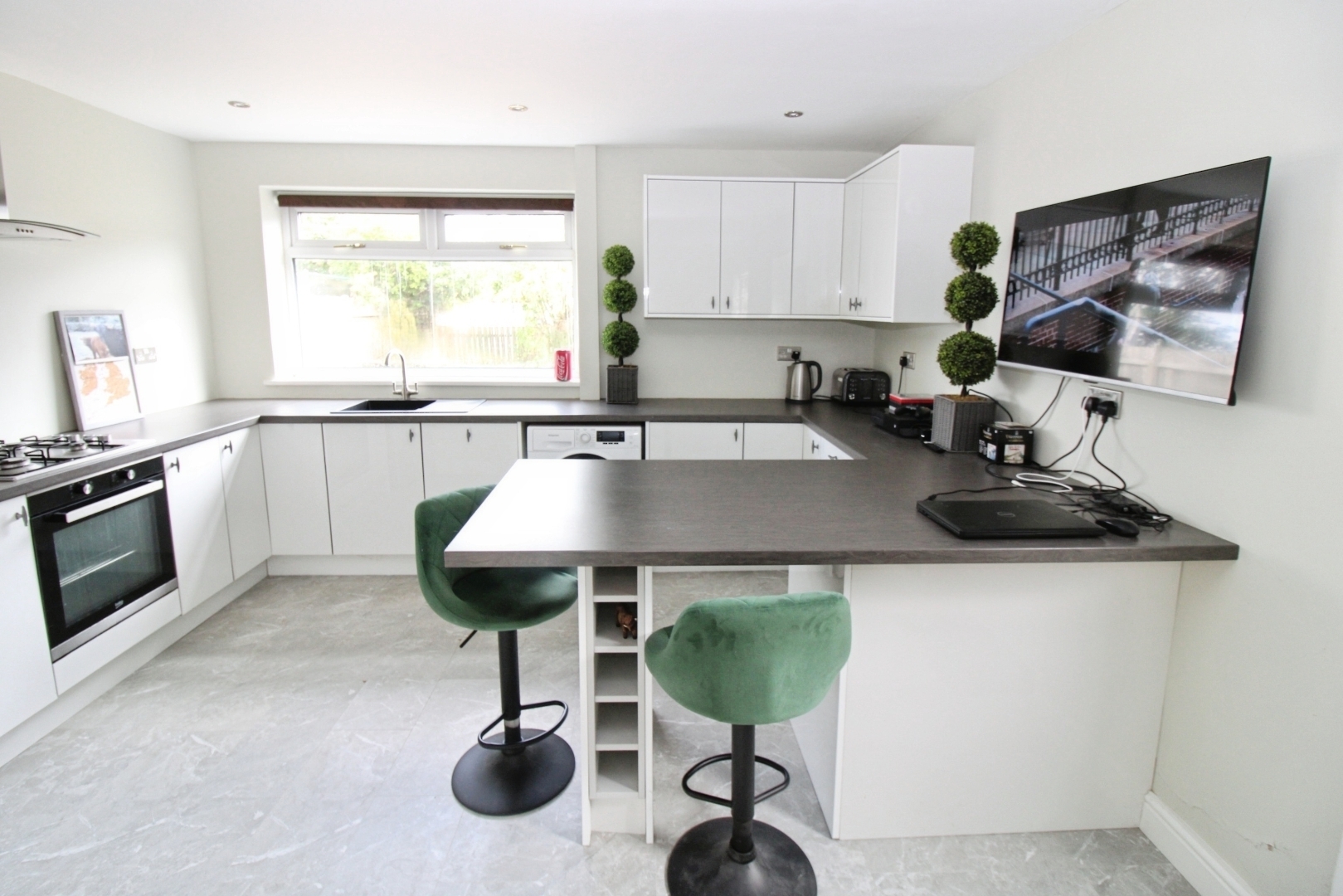 Hardington close Image 3