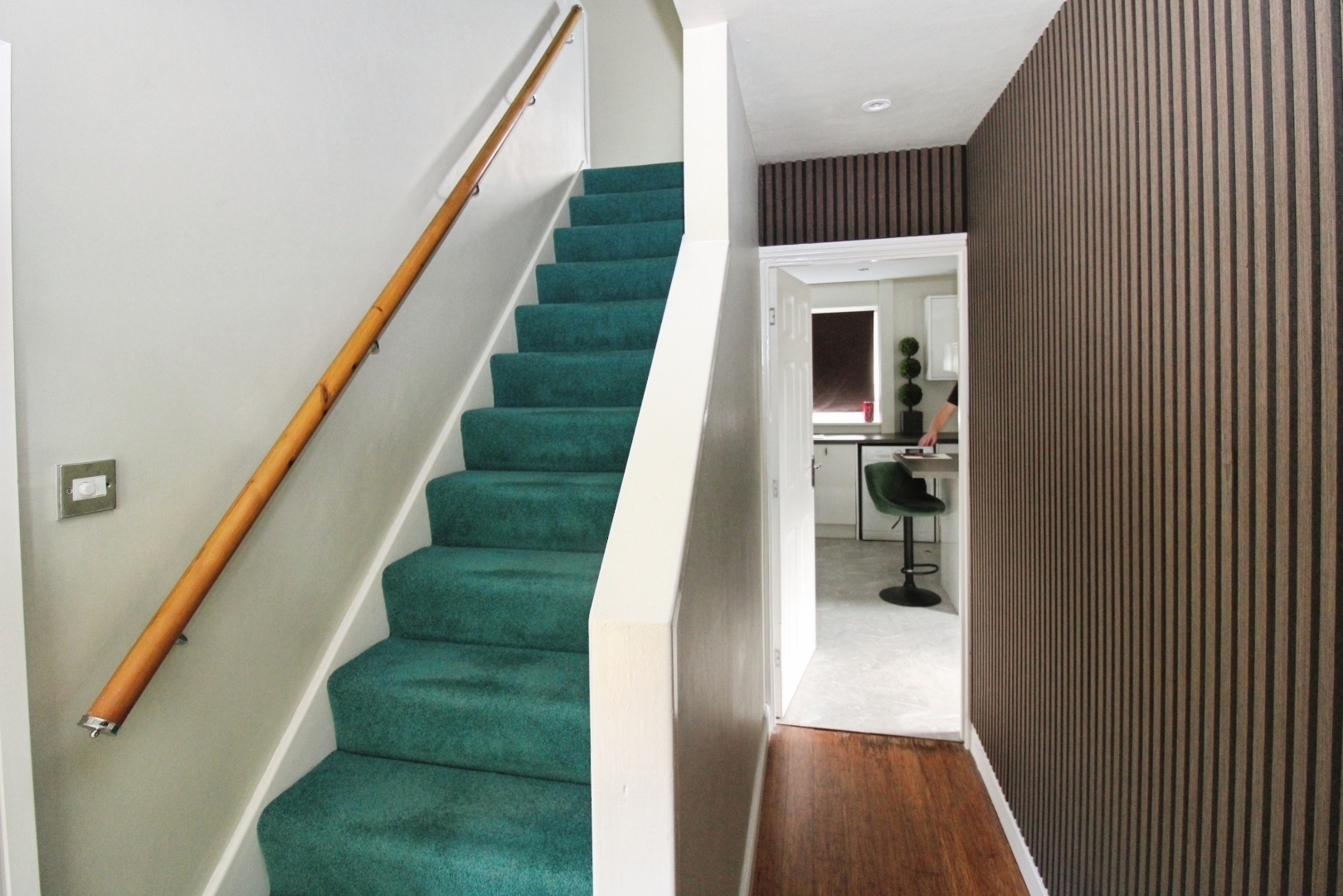 Hardington close Image 5