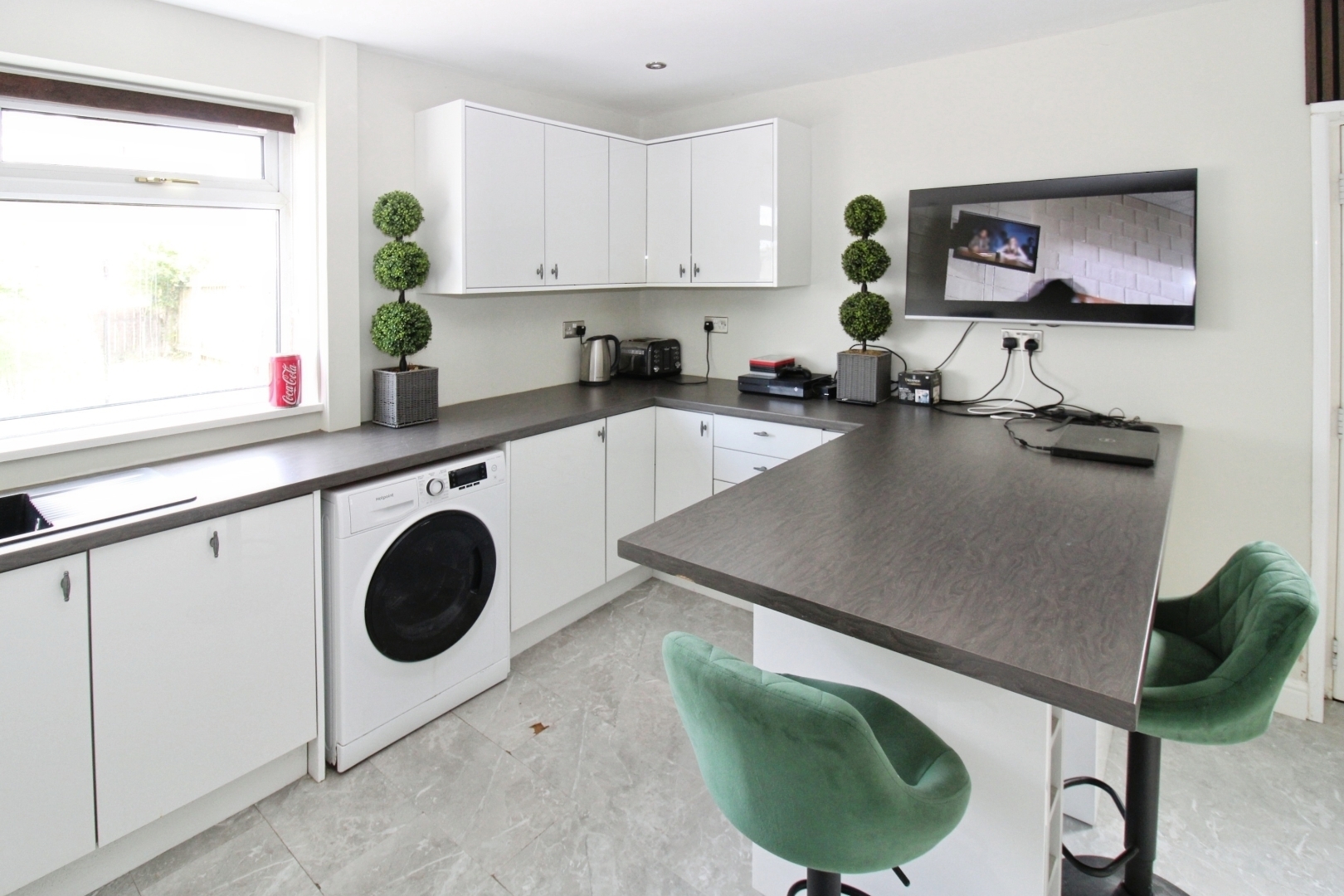 Hardington close Image 8