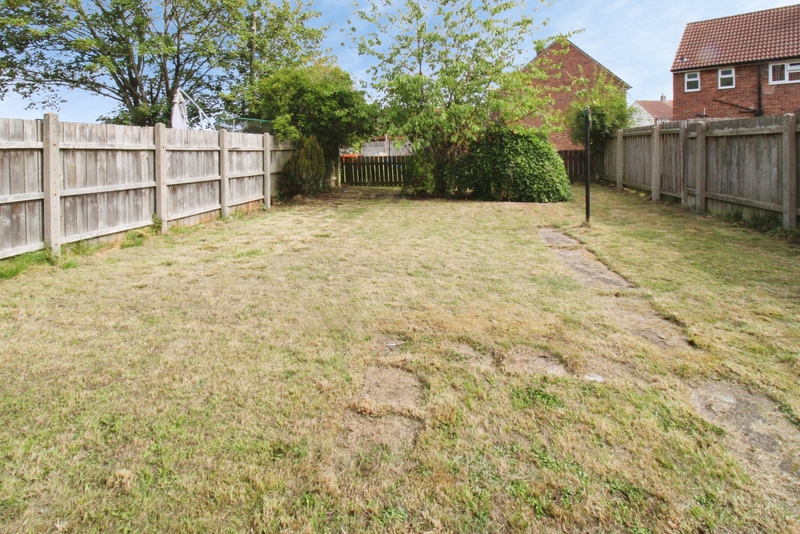 Hardington close Image 15