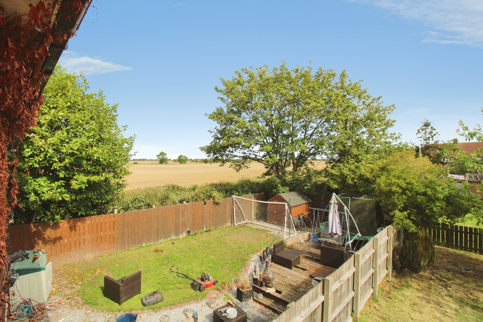Hardington close Image 16