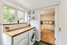 Redhatch Drive, Earley, Reading