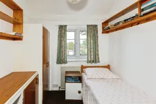 Redhatch Drive, Earley, Reading