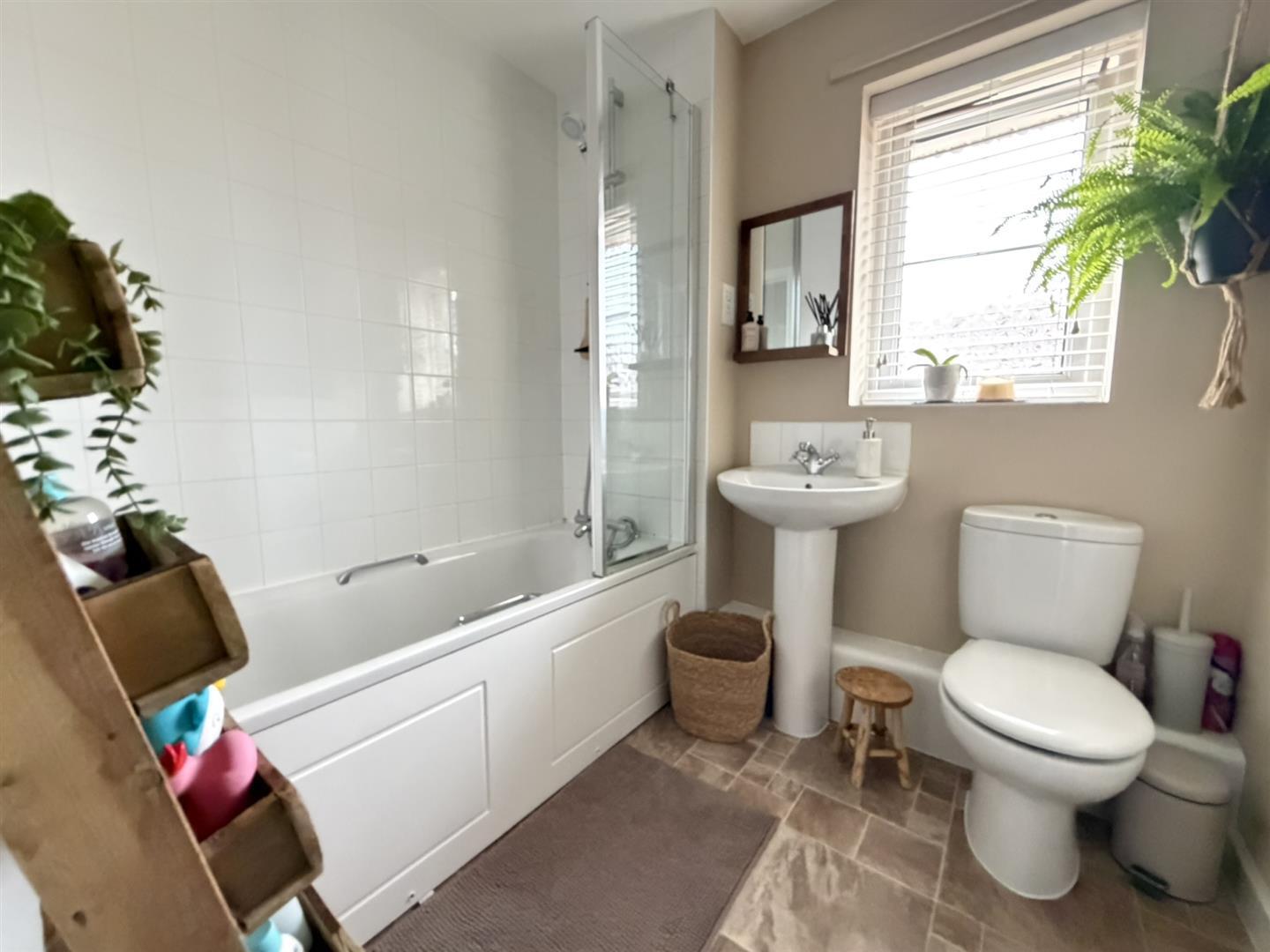 Walsingham Drive, Daventry Image 14