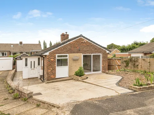 Jessop Avenue, Almondbury, Huddersfieldphoto
