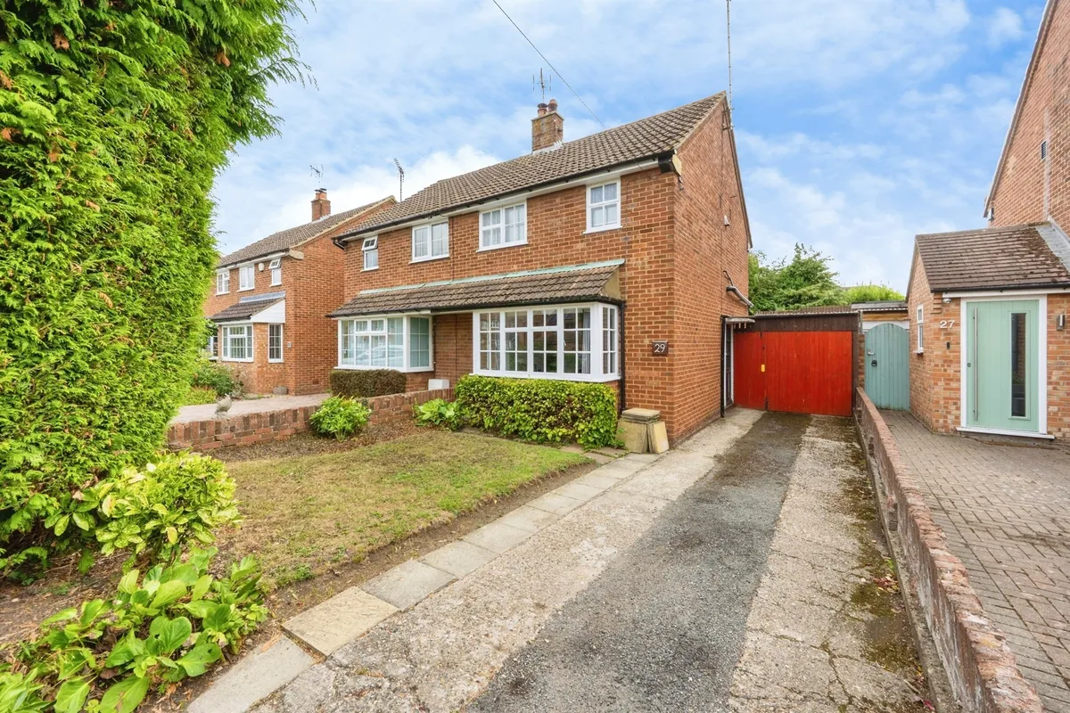 Carrington Crescent, Wendover, Aylesbury
