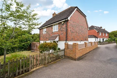 Morris Drive, Billingshurst, RH14