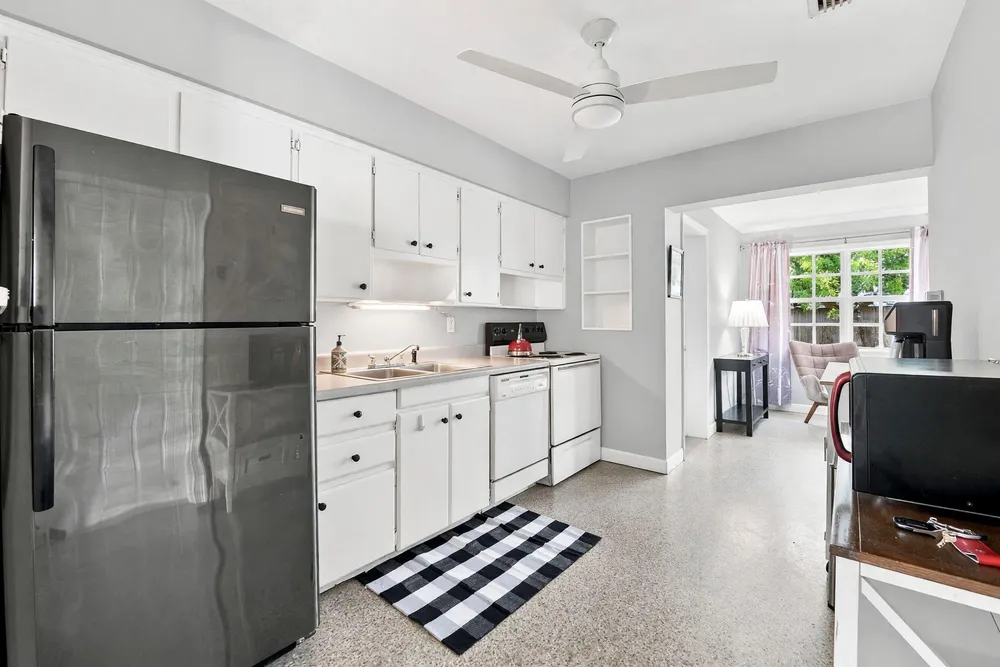 468 NW 48th St, Oakland Park, FL 33309