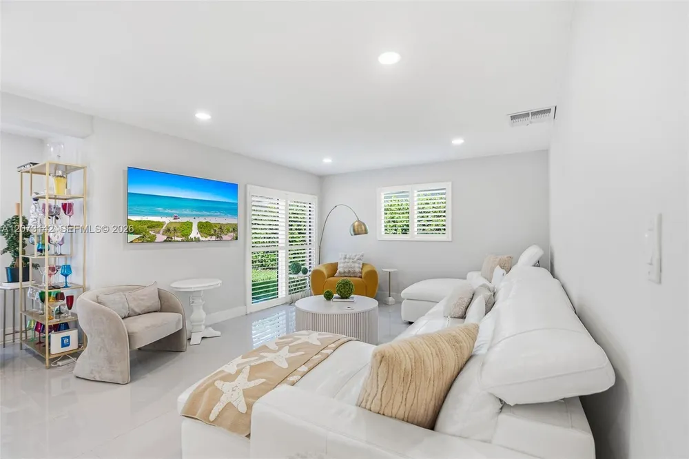 932 Bird Rd, Coral Gables, FL 33146