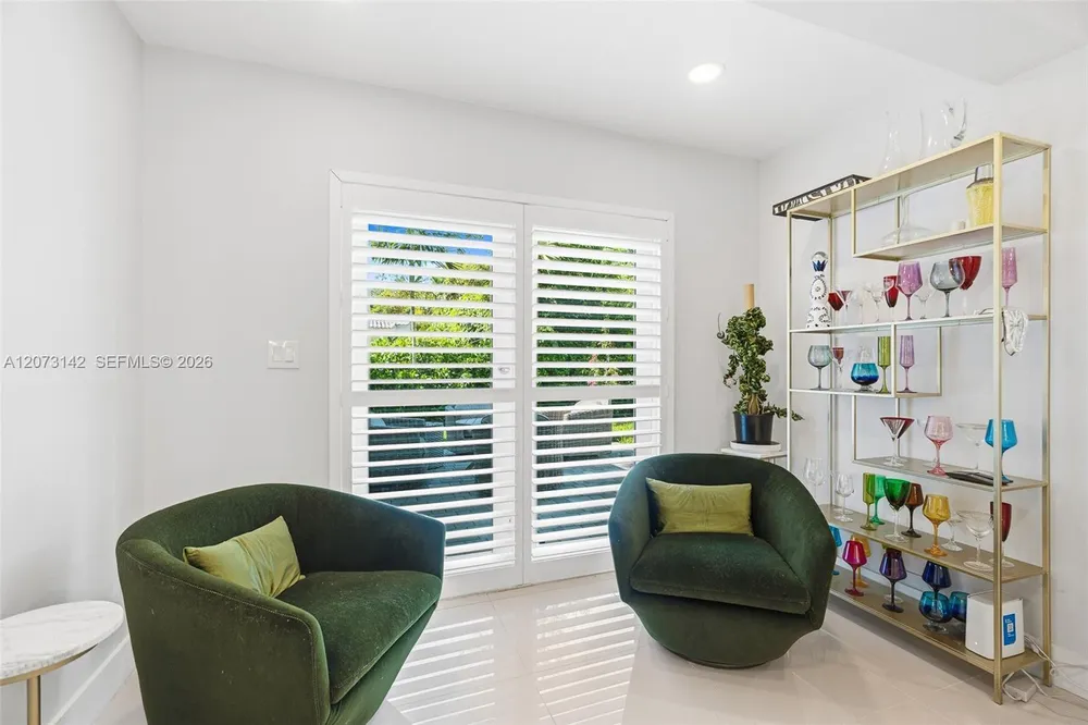 932 Bird Rd, Coral Gables, FL 33146