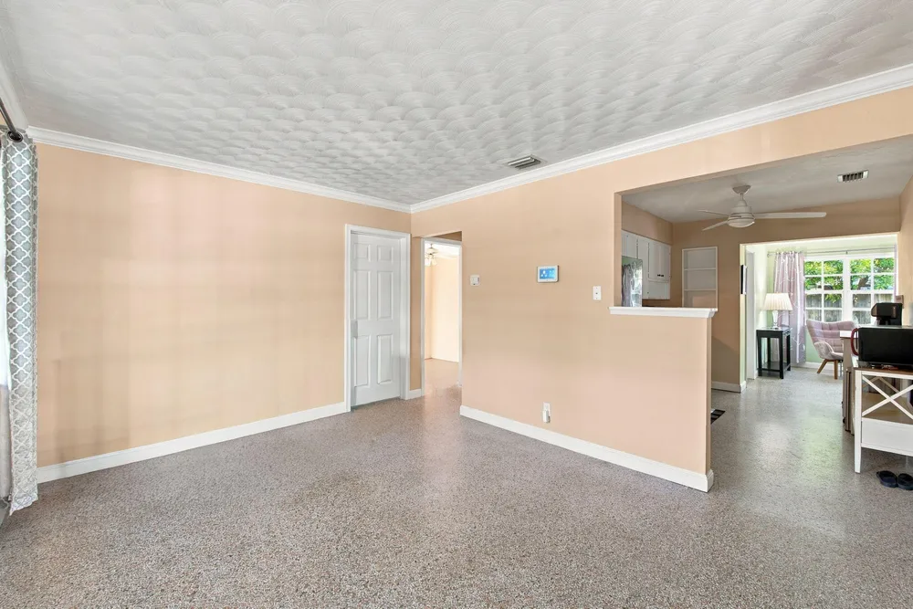 468 NW 48th St, Oakland Park, FL 33309