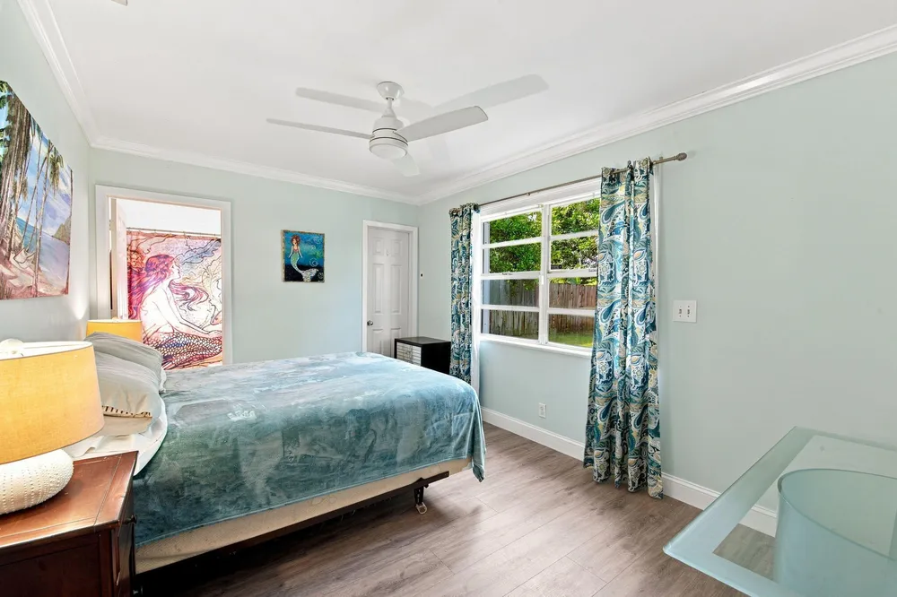 468 NW 48th St, Oakland Park, FL 33309