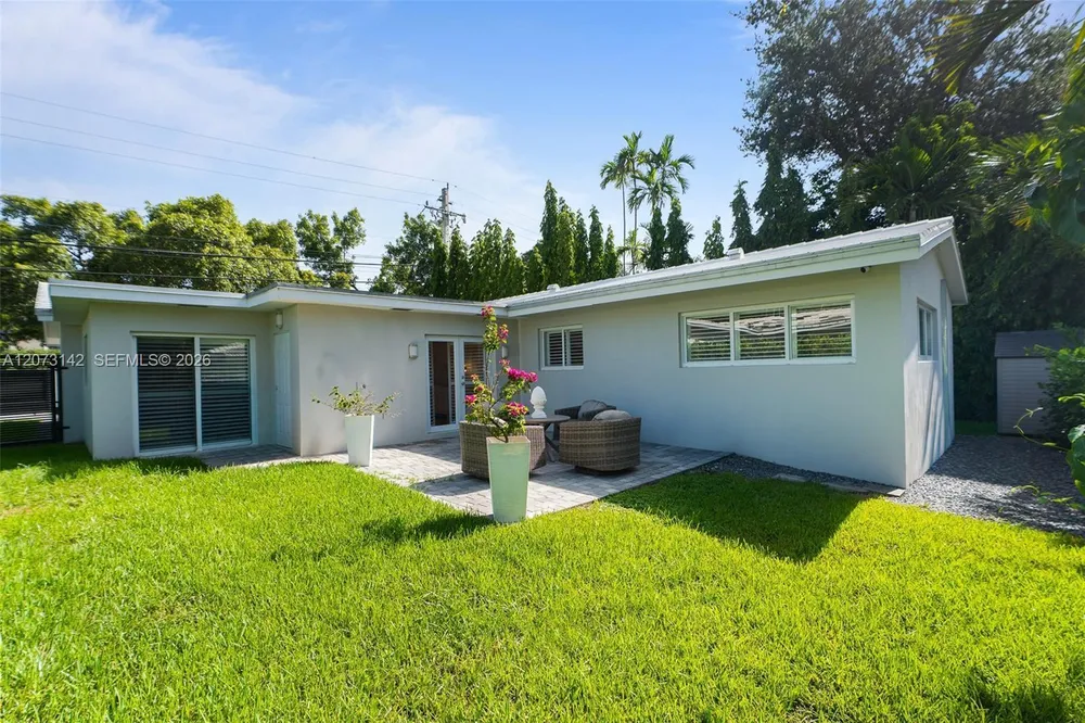 932 Bird Rd, Coral Gables, FL 33146