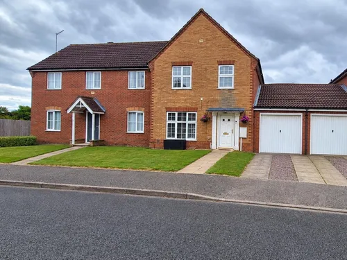 Jasmine Court, SPALDINGphoto