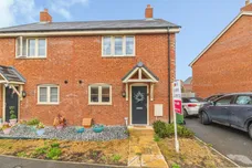 Chapel Drive, Aston Clinton, AYLESBURY