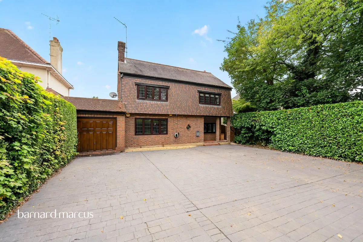 Fir Tree Road, BANSTEAD
