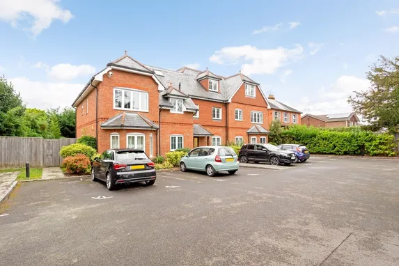 Finchampstead Road, Wokingham RG41