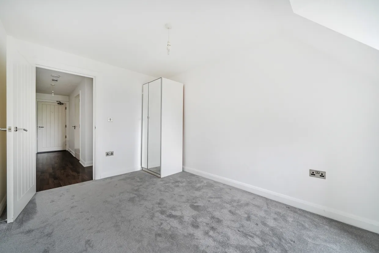 331 Uxbridge Road Rickmansworth WD3 photo 2