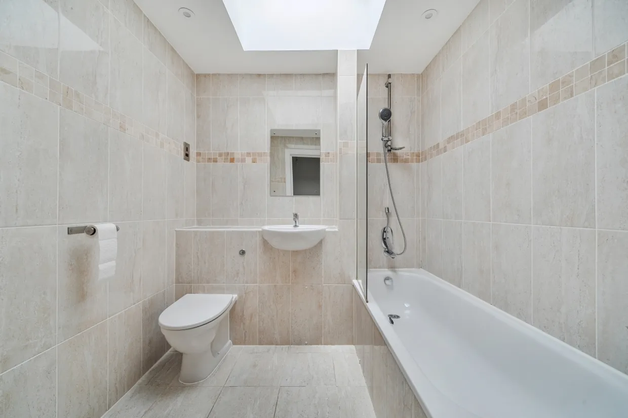 331 Uxbridge Road Rickmansworth WD3 photo 4